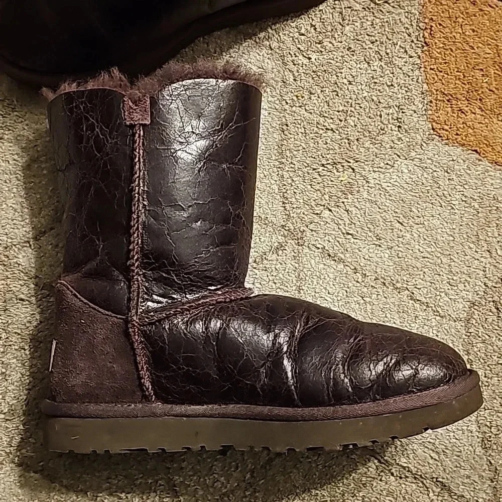 UGG questions leave